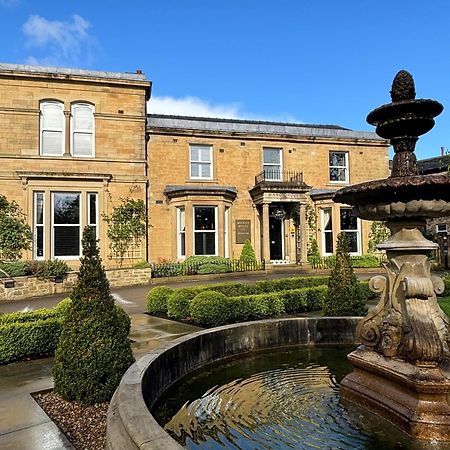Manor House Lindley Hotel Huddersfield Eksteriør billede